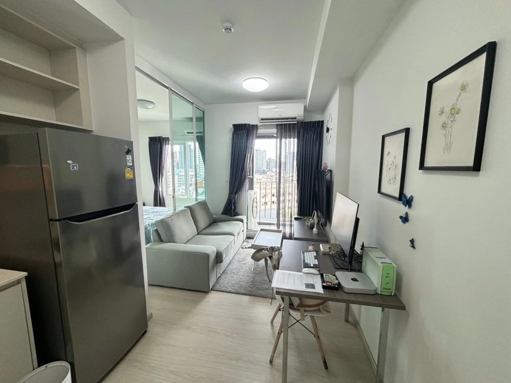 For Rent: Chapter One Eco Ratchada-Huai Khwang, 1 bedroom, 9th floor. Great height, great price! Book now, don't wait!