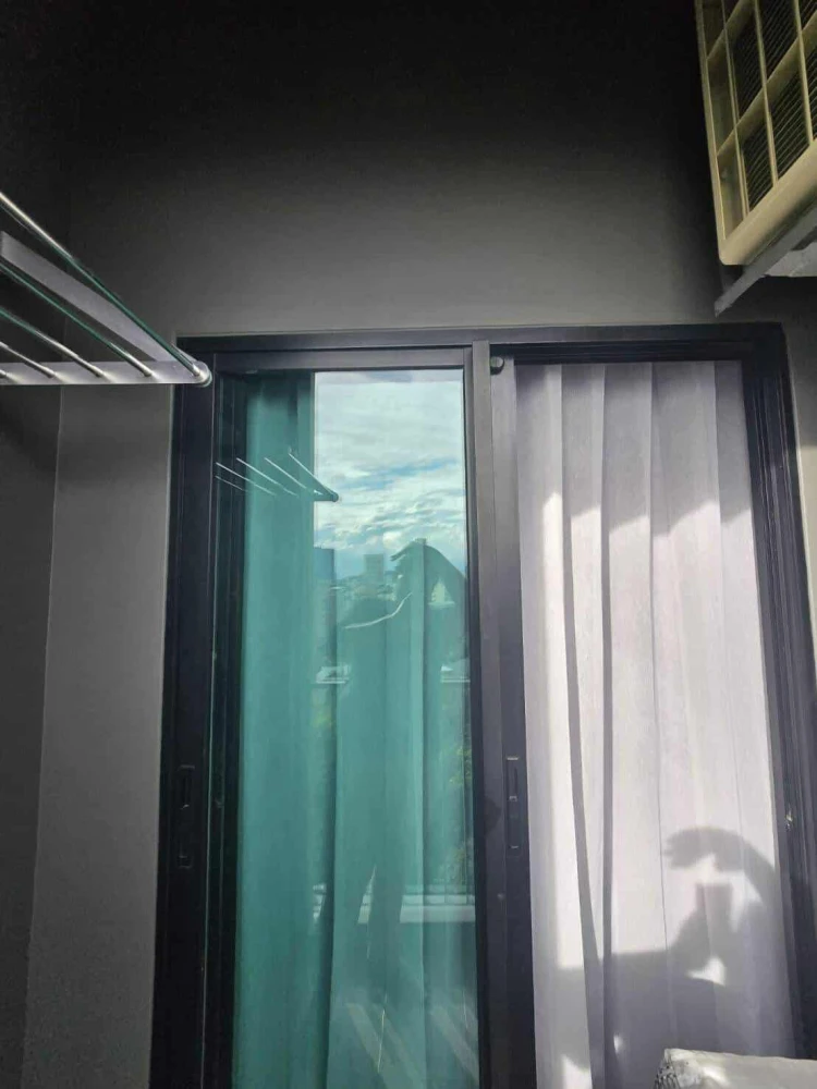 For rent chapter one mid town ladprao 24 Studio room decorated in loft style, fully furnished, garden view, good atmosphere.