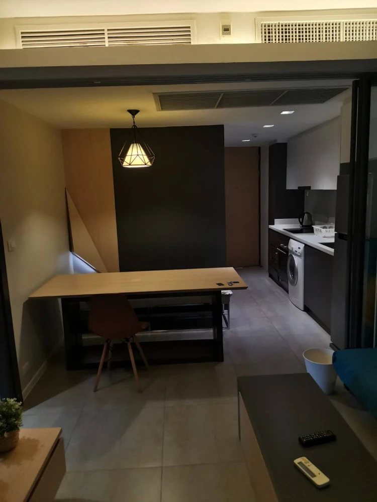 For rent sell Circle S Sukhumvit 12, spacious room, lots of usable space, hurry up and reserve now, don't let it slip away.