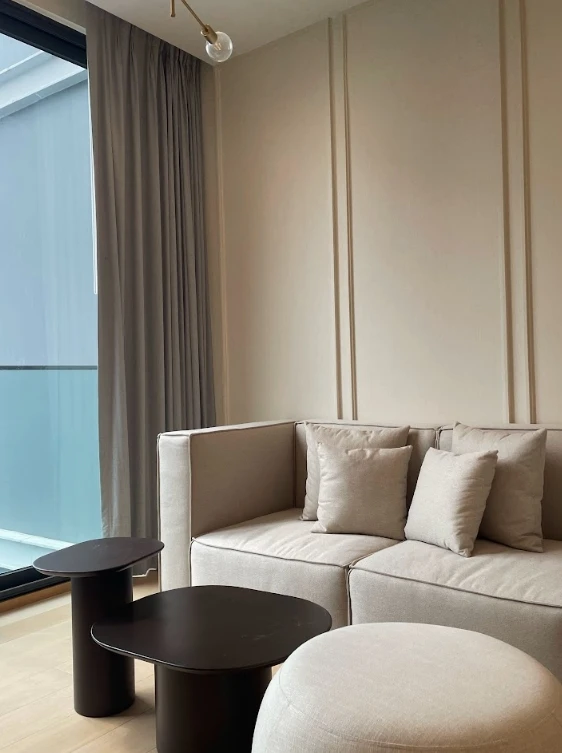 Condo for rent, Anil Sathorn 12. Spacious room with ample living space. Fully furnished with appliances. Book now!