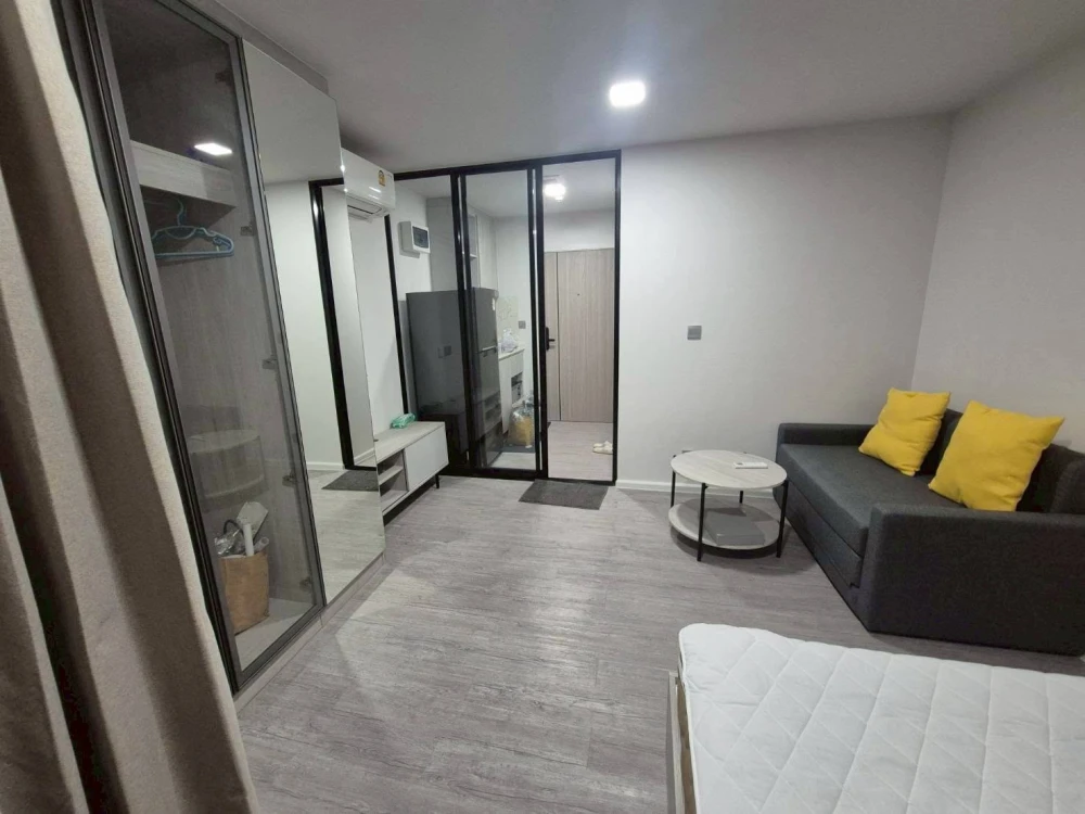 Condo for rent: Atmoz Tropicana Bangna. The unit has separate partitions, clearly demarcating zones. Great value! Don't miss out!