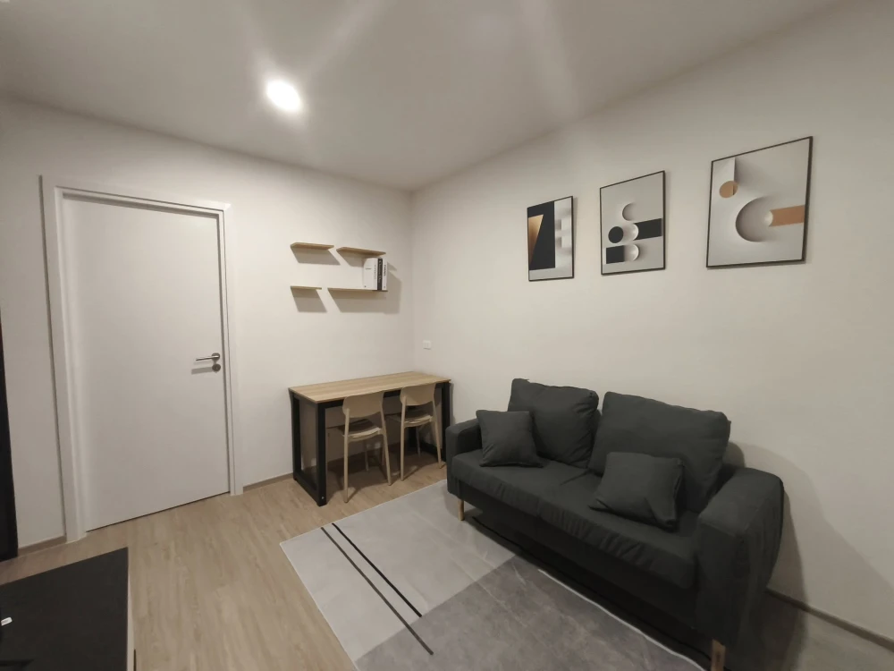 For rent condo KLOS Ratchada 7, room ready to move in, facilities included, come and reserve now, don't miss out!