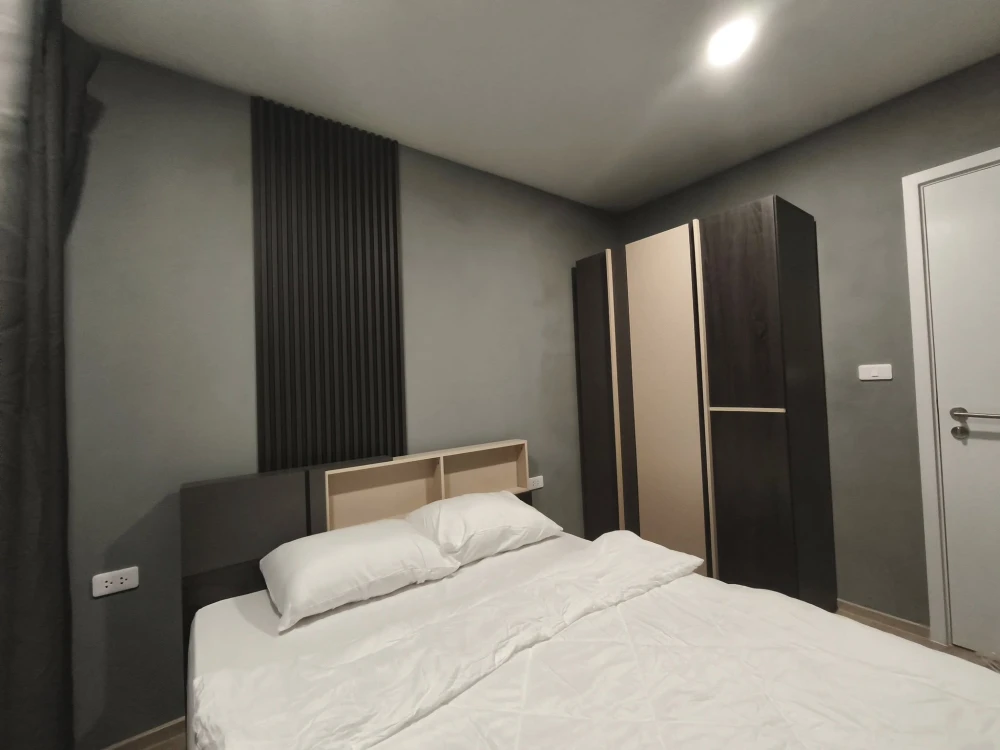 For rent condo KLOS Ratchada 7, room ready to move in, facilities included, come and reserve now, don't miss out!