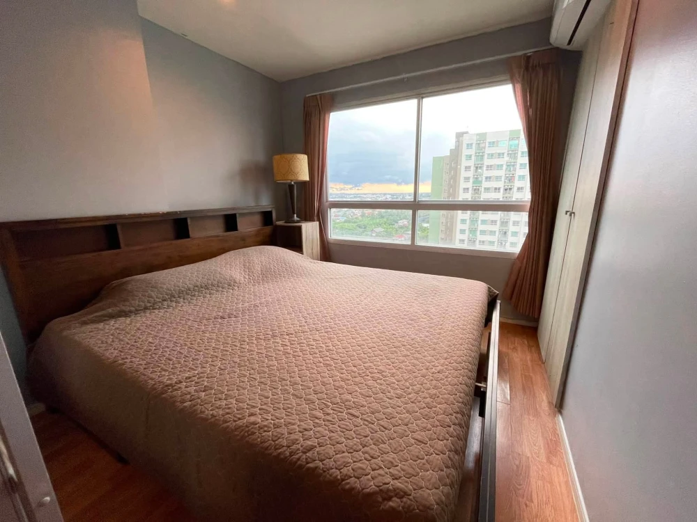 Condo for rent at Lumpini Park Phetkasem 98. The unit has clear partitions and comes fully furnished. Book now!
