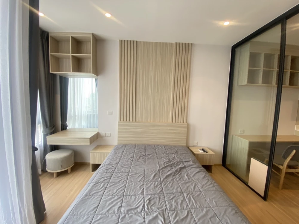 For rent Condo MARU Ekkamai 2, 24th floor, north side, decorated and ready to move in. Just come and move in. Don't wait.