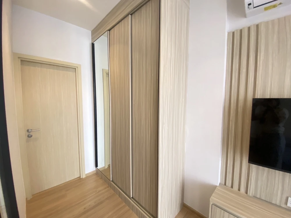 For rent Condo MARU Ekkamai 2, 24th floor, north side, decorated and ready to move in. Just come and move in. Don't wait.