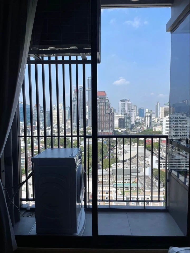 For rent Condo MARU Ekkamai 2, 24th floor, north side, decorated and ready to move in. Just come and move in. Don't wait.