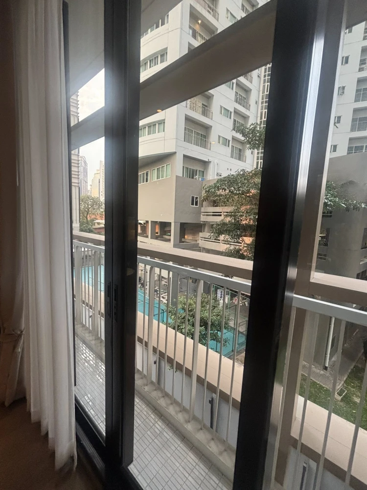 For rent Condo Park 24 Origin Phrom Phong, furnished room, ready to move in, complete facilities, book now.
