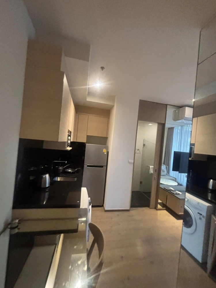 For rent Condo Park 24 Origin Phrom Phong, furnished room, ready to move in, complete facilities, book now.