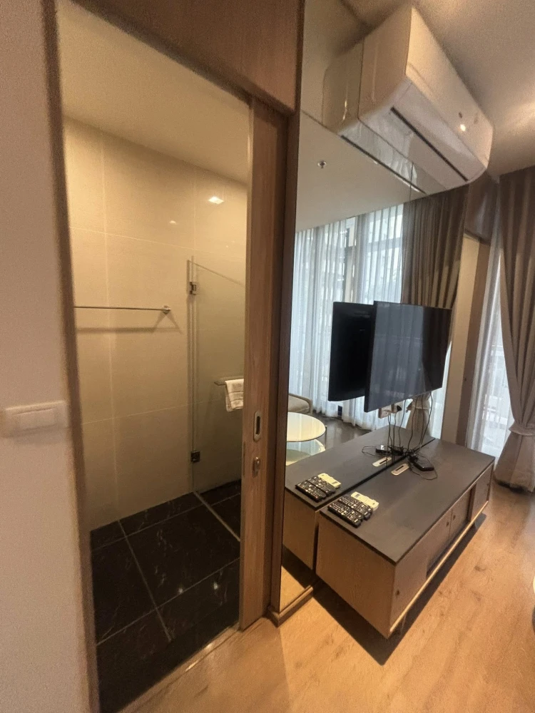 For rent Condo Park 24 Origin Phrom Phong, furnished room, ready to move in, complete facilities, book now.