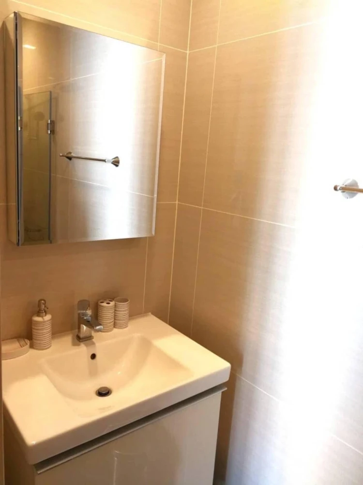 For rent condo Park 24 Origin Phrom Phong, large room, comfortable living, lots of usable space, good price, hurry and reserve now, don't miss out.