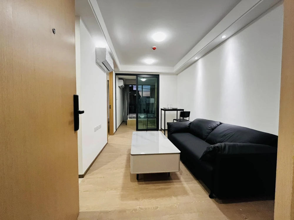Condo for rent, Regal Srinakarin 40. Spacious rooms with plenty of usable space. Book today! Don't miss out!