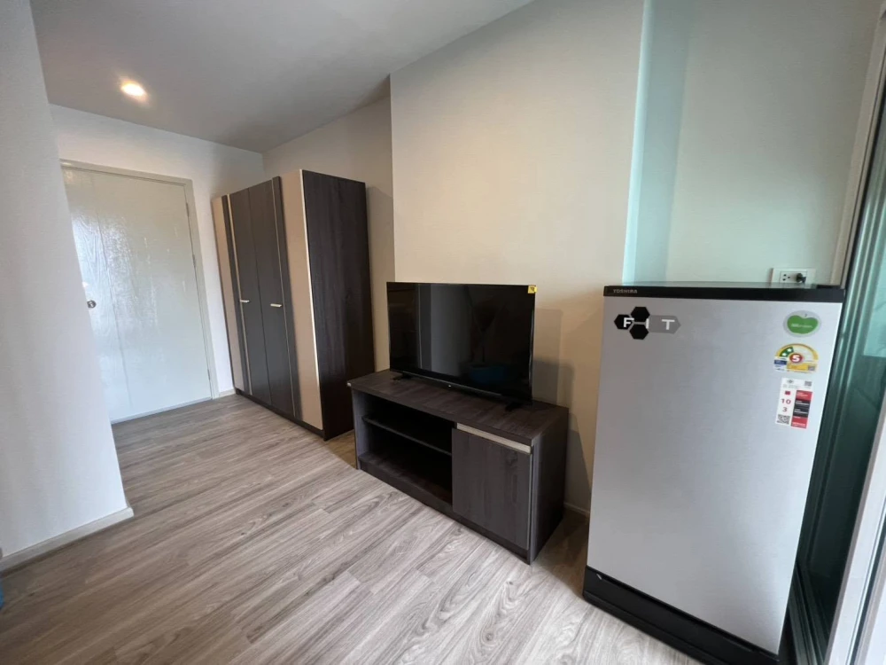 For rent condo Regent Home Bangna  ชั้น 11 วิวแม่น้ำเจ้าพระยา มีห้องกั้นเป็นสัดส่วน ครัวจัดเต็ม จองด่วนๆๆ