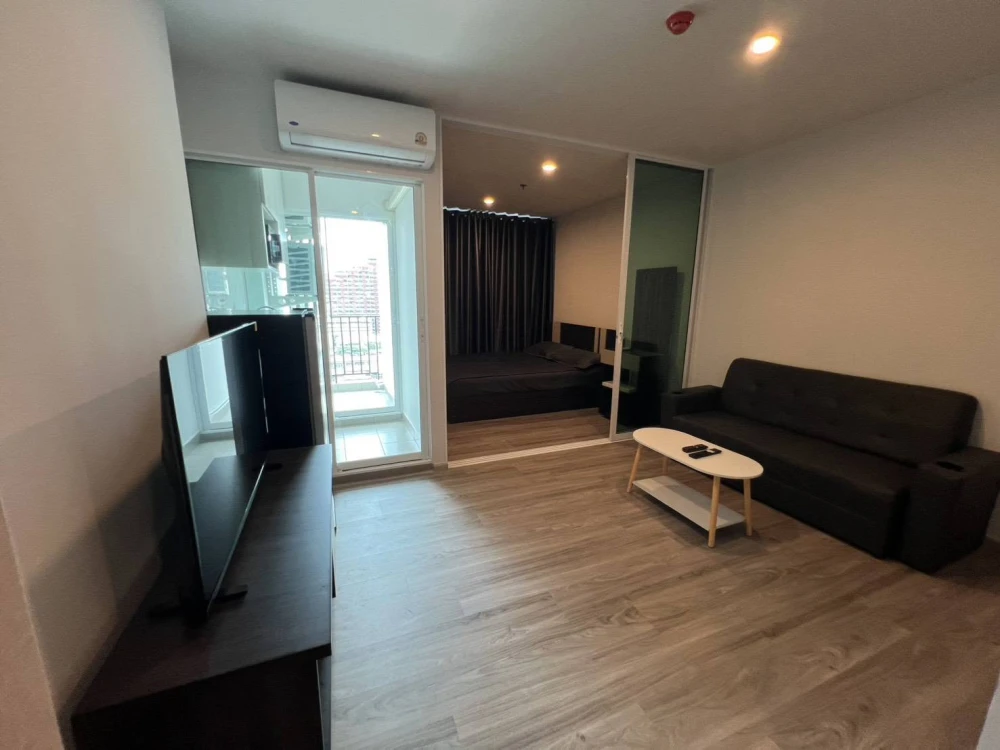 For rent condo Regent Home Bangna  ชั้น 11 วิวแม่น้ำเจ้าพระยา มีห้องกั้นเป็นสัดส่วน ครัวจัดเต็ม จองด่วนๆๆ
