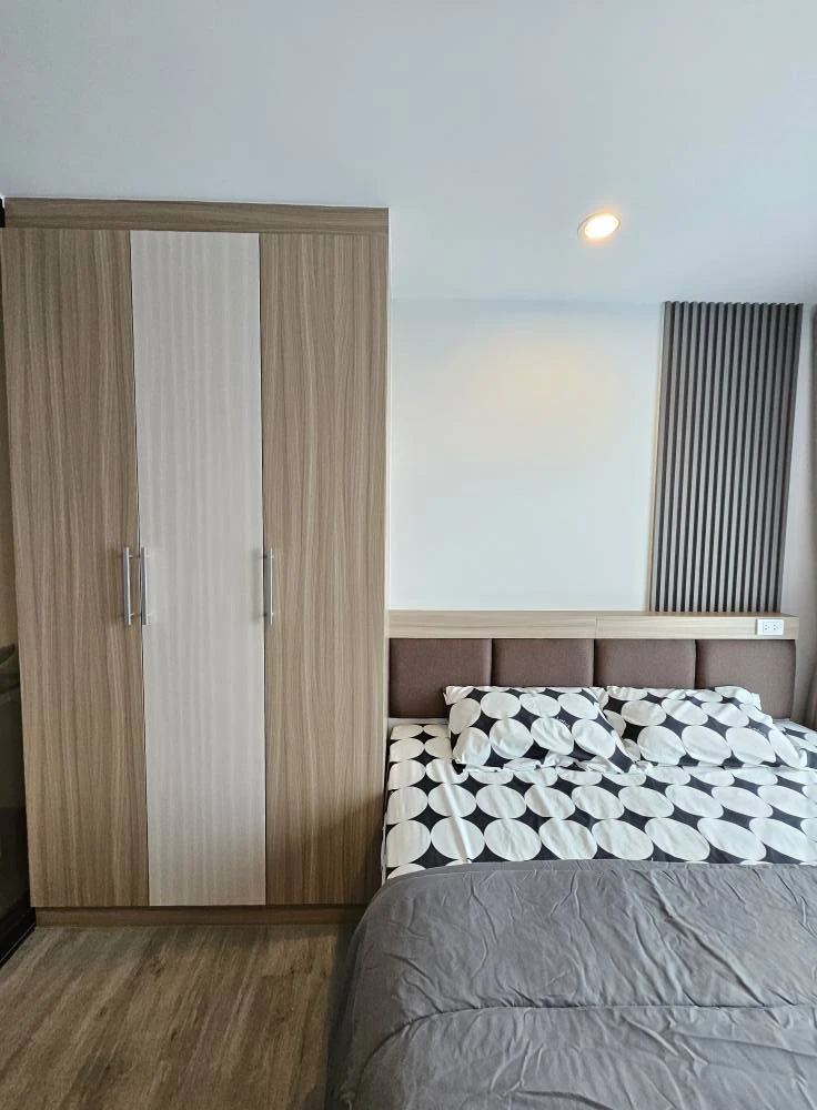 For rent condo Regent Home Wutthakat ห้องแต่งพร้อมอยู่ เฟอร์ เครื่องใช้ไฟฟ้าครบ ลากกระเป๋าเข้าอยู่ได้เลย