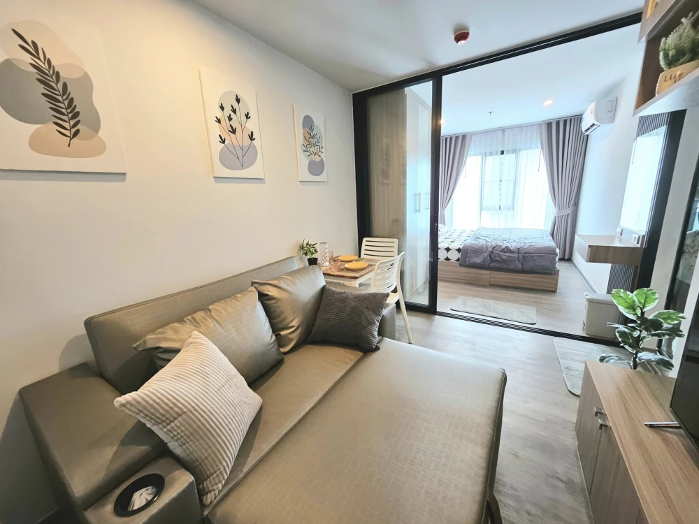 For rent condo Regent Home Wutthakat ห้องแต่งพร้อมอยู่ เฟอร์ เครื่องใช้ไฟฟ้าครบ ลากกระเป๋าเข้าอยู่ได้เลย