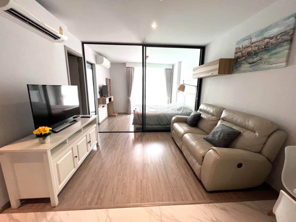 For rent condo Rhythm Ekkamai ห้องน่าอยู่ เฟอร์ เครื่องใช้ไฟฟ้าครบ ราคาอย่างโดน มาจับมาจองได้แล้ววันนี้