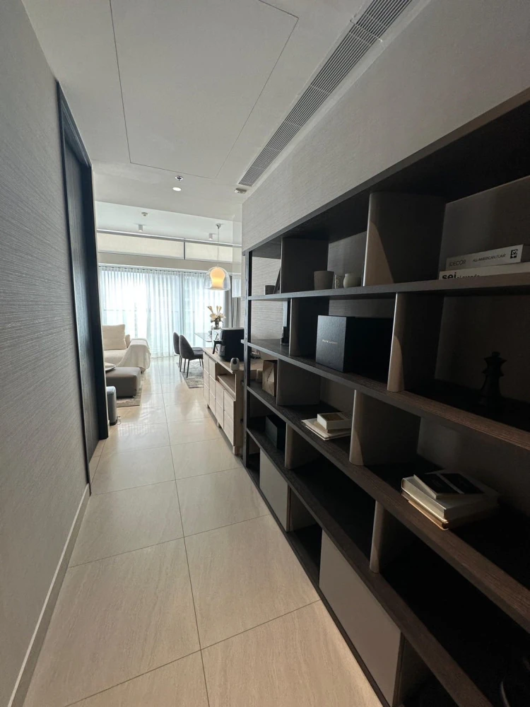 For rent condo Tait Sathorn 12, spacious room, plenty of usable space, 24th floor, high view, convenient, complete in one place, reserve now.