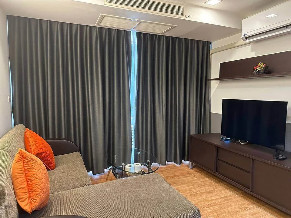 Condo for rent at The Alcove Sukhumvit 49. Ready to move in, fully furnished. Just bring your belongings! Don't wait!