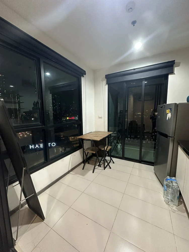 For rent condo The Base Park East ห้องมุมมีความเป็นส่วนตัว ชั้น 12 ได้วิวดี สิ่งอำนวยความสะดวกครบ จองเลย