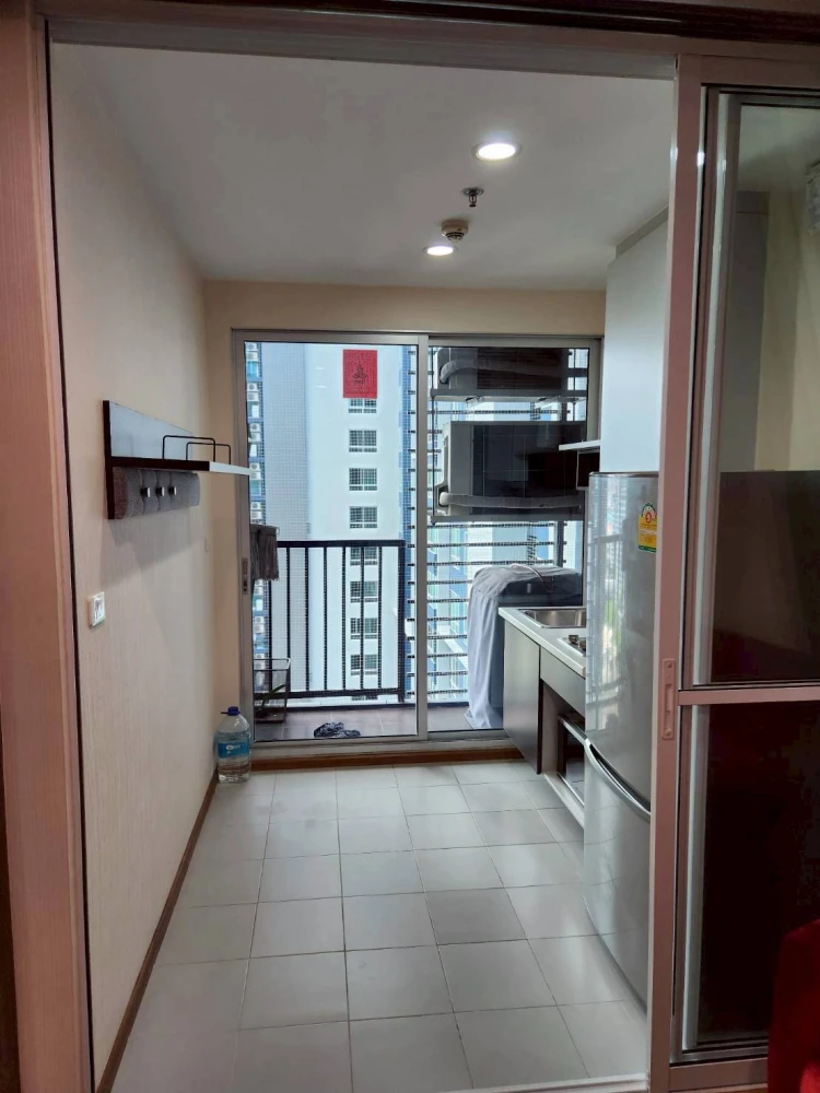 Condo for rent, The Base Sukhumvit 77, 25th floor. Unobstructed view, swimming pool view. Clean room, convenient, everything you need in one place. Bo