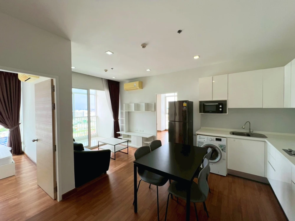 For rent condo The Coast Bangkok 2 bedrooms, 2 bathrooms, high floor, beautiful city view, complete here, book now, don't miss out.