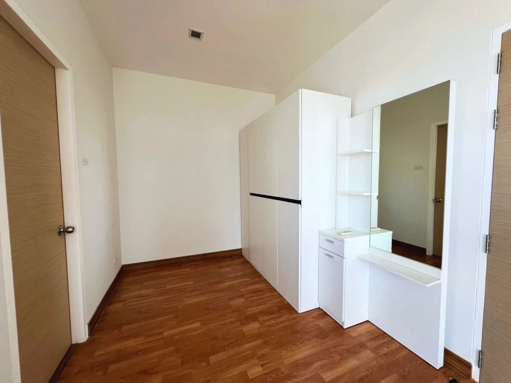 For rent condo The Coast Bangkok 2 bedrooms, 2 bathrooms, high floor, beautiful city view, complete here, book now, don't miss out.
