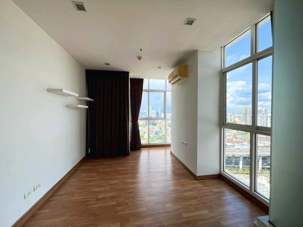 For rent condo The Coast Bangkok 2 bedrooms, 2 bathrooms, high floor, beautiful city view, complete here, book now, don't miss out.