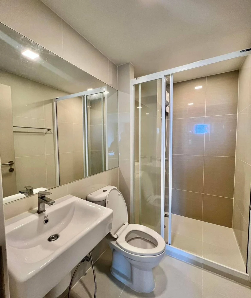 For rent condo The Collect Ratchada 32 ห้องน่าอยู่ เฟอร์ เครื่องใช้ไฟฟ้าครบ ลากกระเป๋าเข้าอยู่ได้เลย