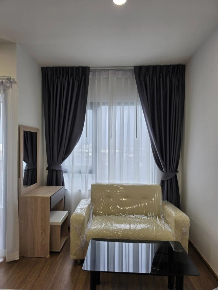 For rent condo The Livin Phetkasem 37, ready to move in, 24th floor, high view, great price, you must not miss it.