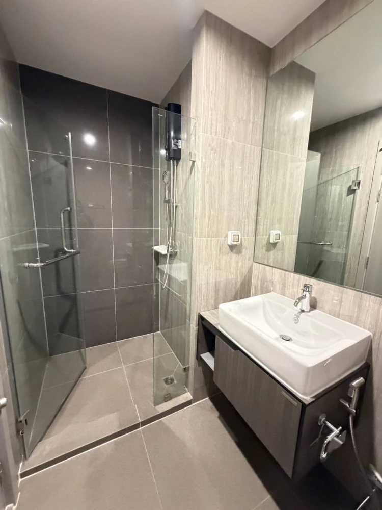 Condo for rent at The Parkland Phetkasem 56. Spacious rooms with ample usable space. Book yours today!