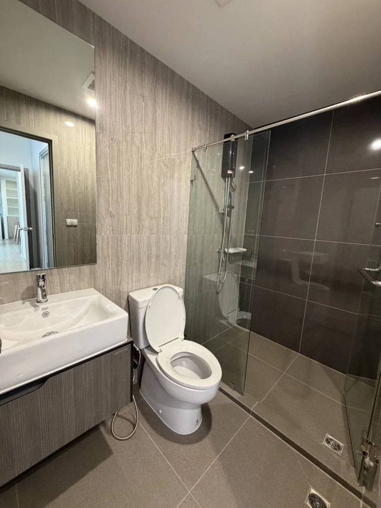 Condo for rent at The Parkland Phetkasem 56. Spacious rooms with ample usable space. Book yours today!
