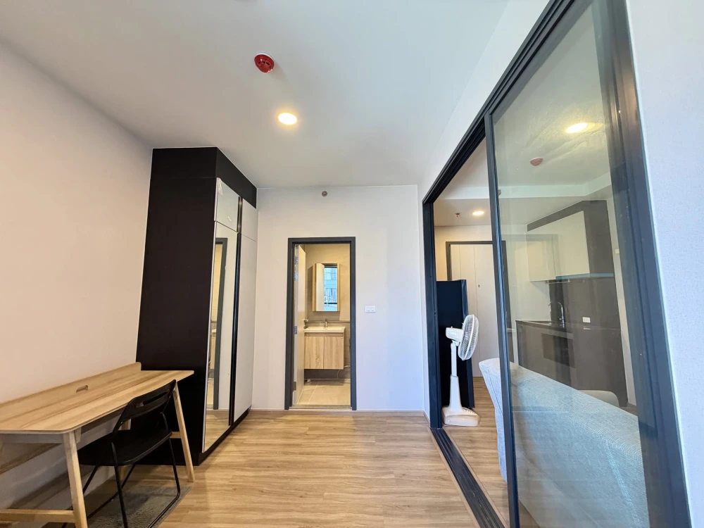 For rent condo The Stage Mindscape Ratchada–Huai Khwang ชั้น 9 มุมห้องนอนแสงดี ถ่ายคอนเทนต์สวย ราคาไม่แรงจองเลย