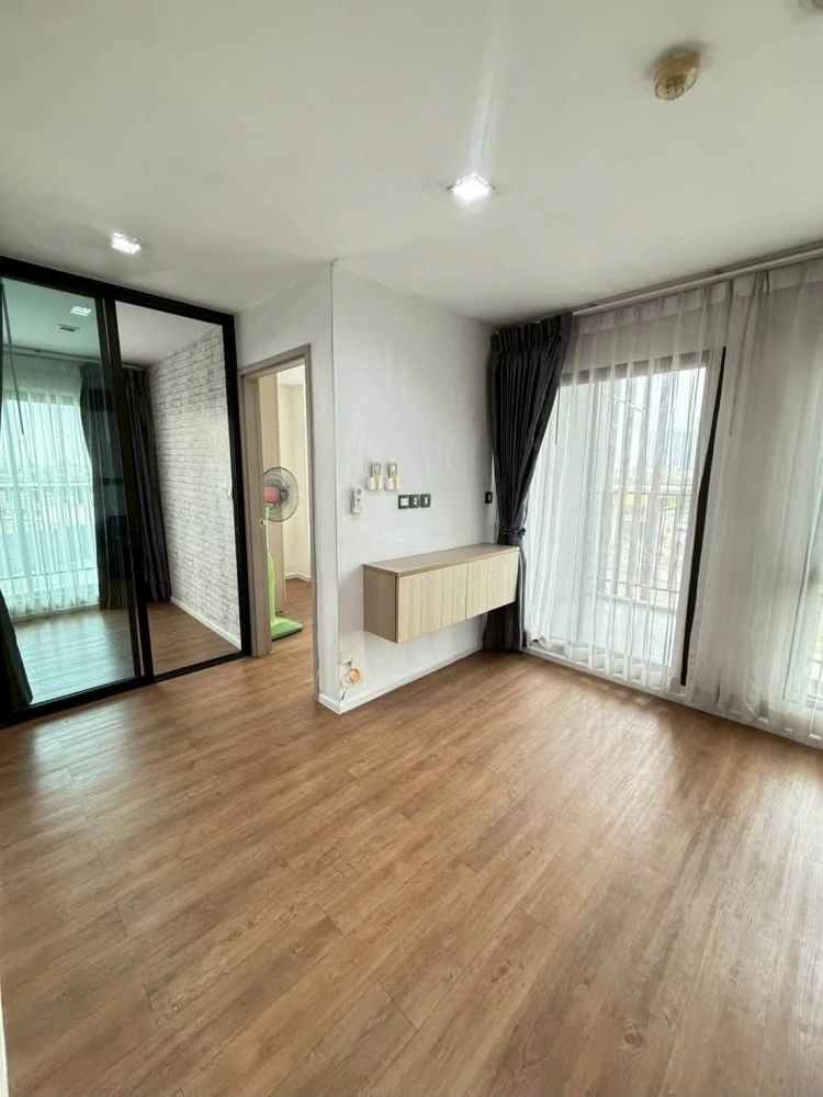 For rent condo Tropicana BTS Erawan ห้องพร้อมอยู่ พื้นที่ใช้สอยคุ้ม สิ่งอำนวยความสะดวกครบ จองเลย