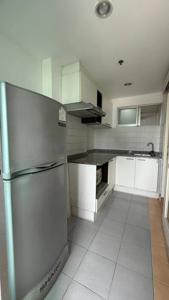 For rent condo Lumpini Ville Sukhumvit 77, room ready to move in. Satisfying usable space Complete amenities, come book now.