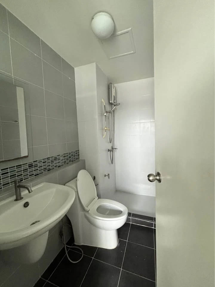 For rent D Condo Onnut - Suvarnabhumi, ready to move in, complete in one place, I must say that you definitely must not miss it.