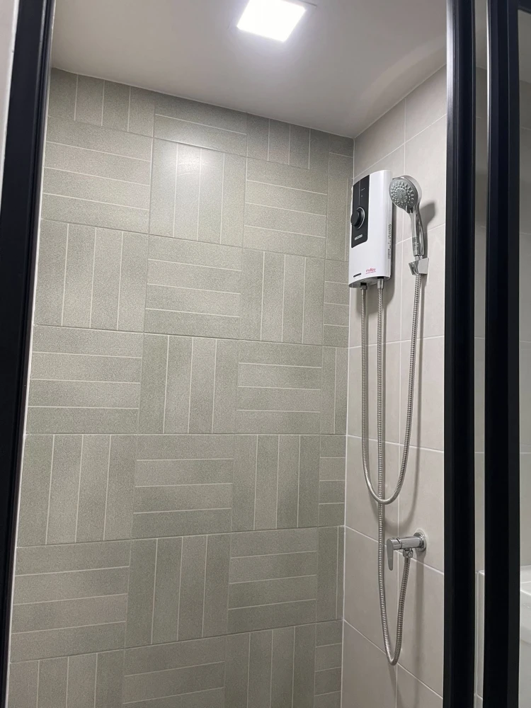 For rent dcondo hype rangsit, studio room, 5th floor, not very high, not expensive, complete here, hurry and book now.