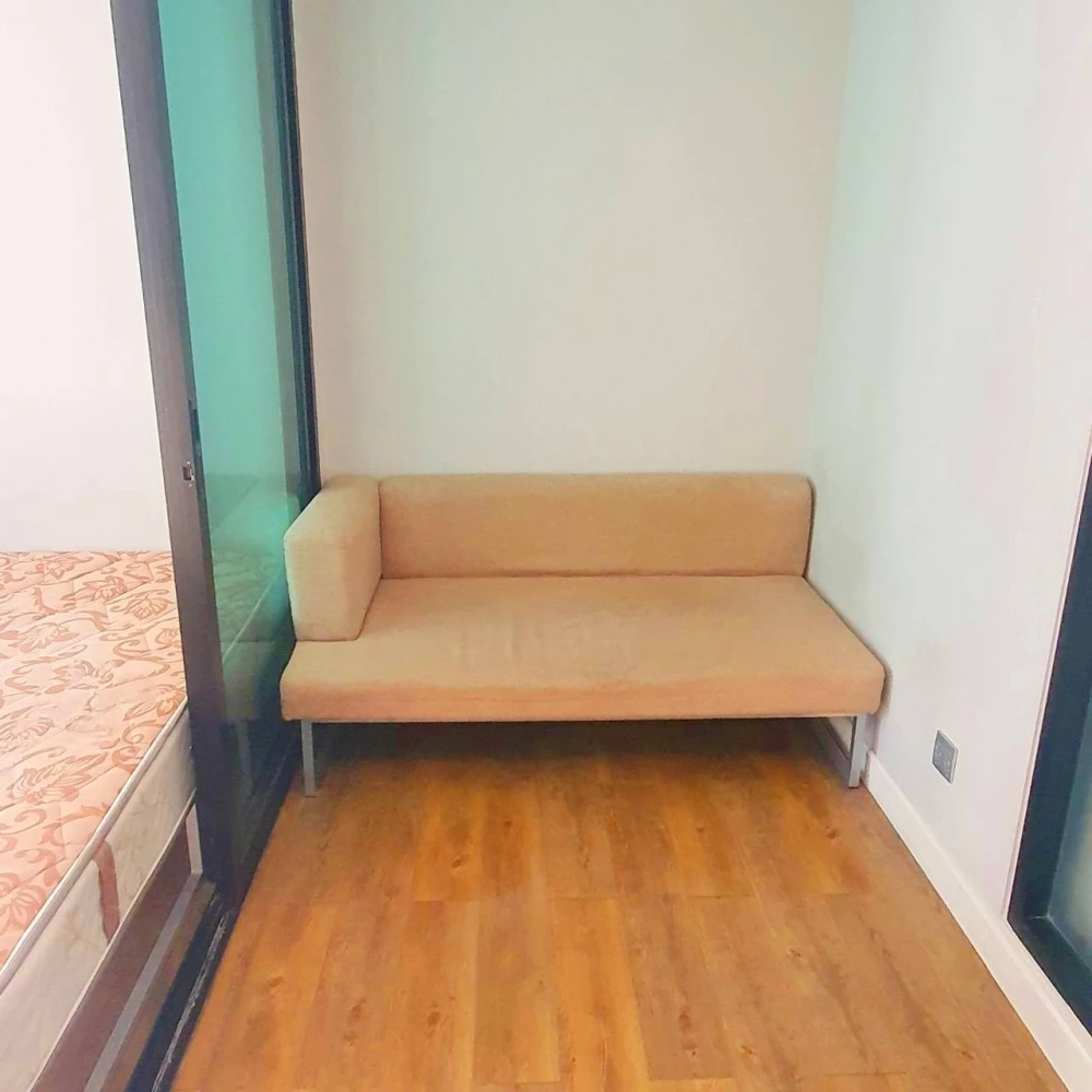 For rent Esta Bliss ห้องกั้นแยกเป็นสัดส่วน แบ่งโซนลงตัว ราคาอย่างโดน รีบมาจับมาจองเลย