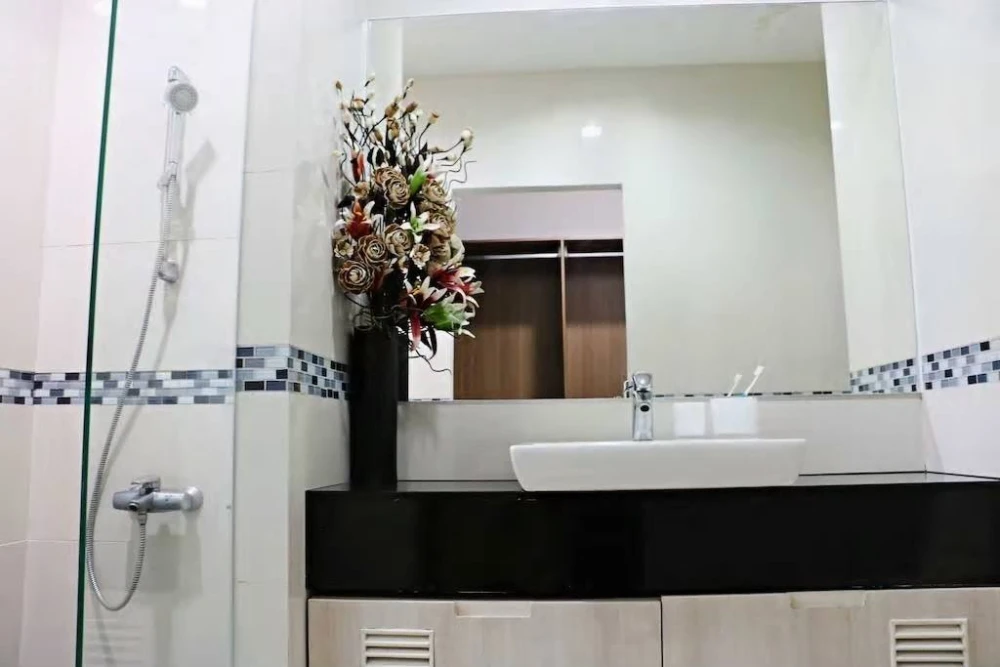 For rent IDEO Q Phayathai, spacious room, comes with usable space, complete here, hurry up and book now, don't miss out.