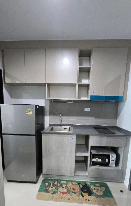 For rent Ideo Ramkhamhaeng - Lam Sali Station ห้องน่าอยู่ เฟอร์ เบครื่องใช้ไฟฟ้าครบ ลากกระเป๋าเข้าอยู่ได้เลย