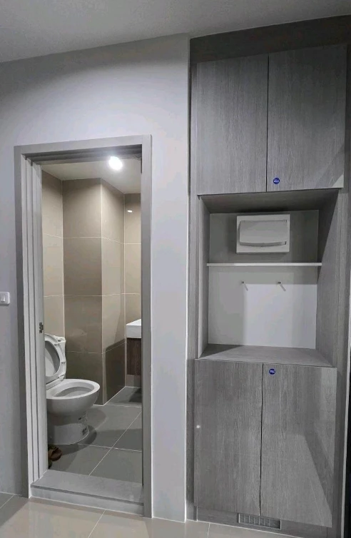 For rent Ideo Ramkhamhaeng - Lam Sali Station ห้องน่าอยู่ เฟอร์ เบครื่องใช้ไฟฟ้าครบ ลากกระเป๋าเข้าอยู่ได้เลย