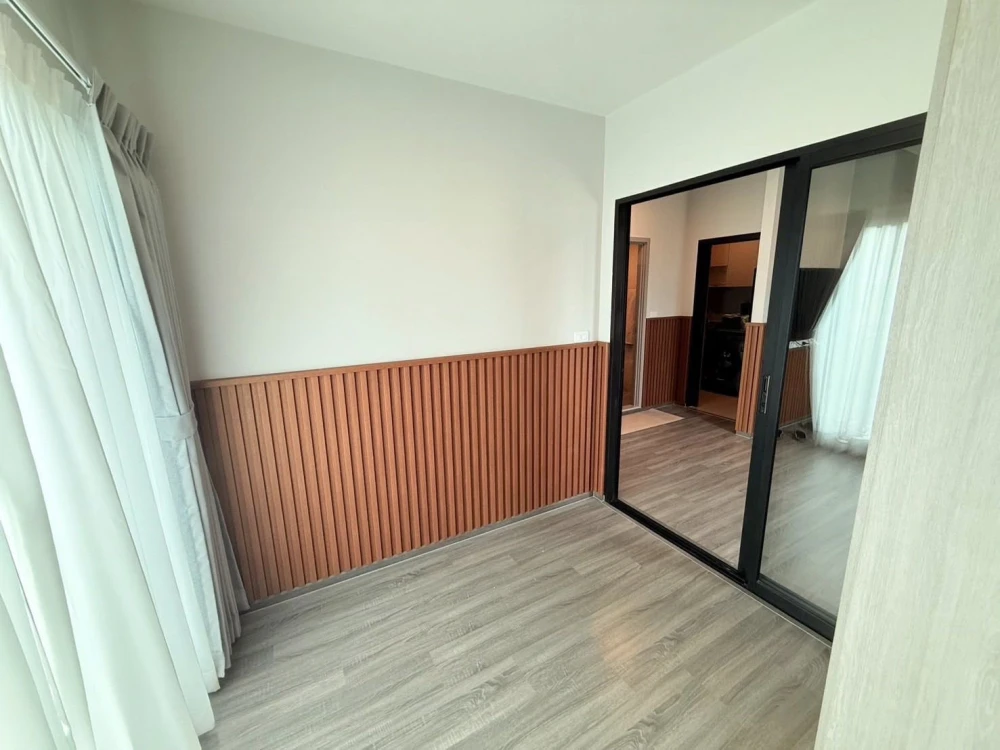 For Rent Ideo Ramkhamhaeng – Lamsali Station, spacious room, lots of usable space, if you don't reserve, you'll regret it.