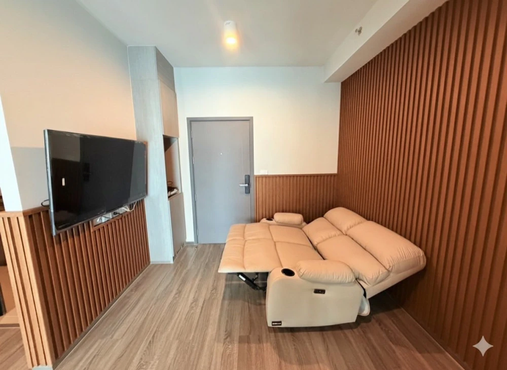 For Rent Ideo Ramkhamhaeng – Lamsali Station, spacious room, lots of usable space, if you don't reserve, you'll regret it.