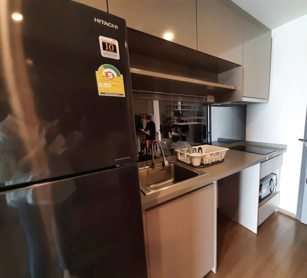 For rent Ideo Ratchada-Sutthisan, corner room with privacy, clearly divided zones, come and reserve it now.