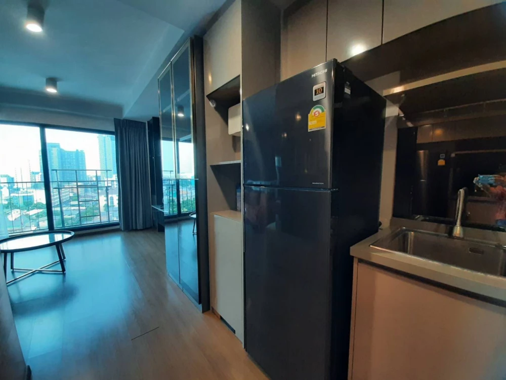 For rent Ideo Ratchada-Sutthisan, corner room with privacy, clearly divided zones, come and reserve it now.