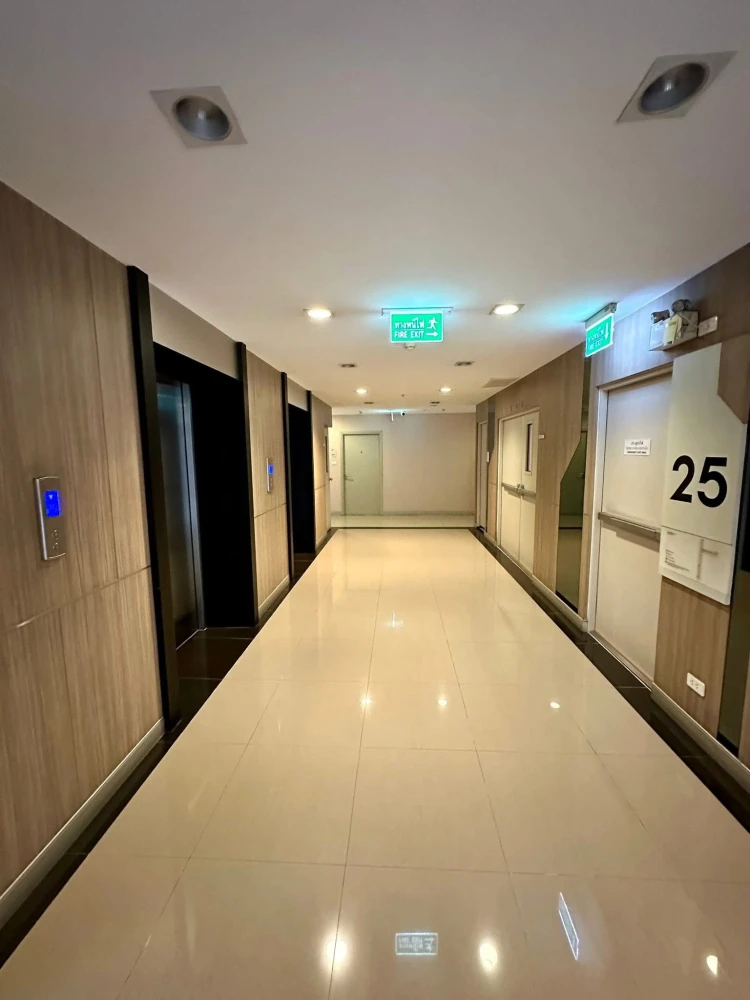 For rent Ideo Sathorn- Thapra ห้องมุมวิวดีตกแต่งสวยมาก เฟอร์แน่นๆเลยจ้า พร้อมอยู่สุดๆ รีบจองเลยน๊า