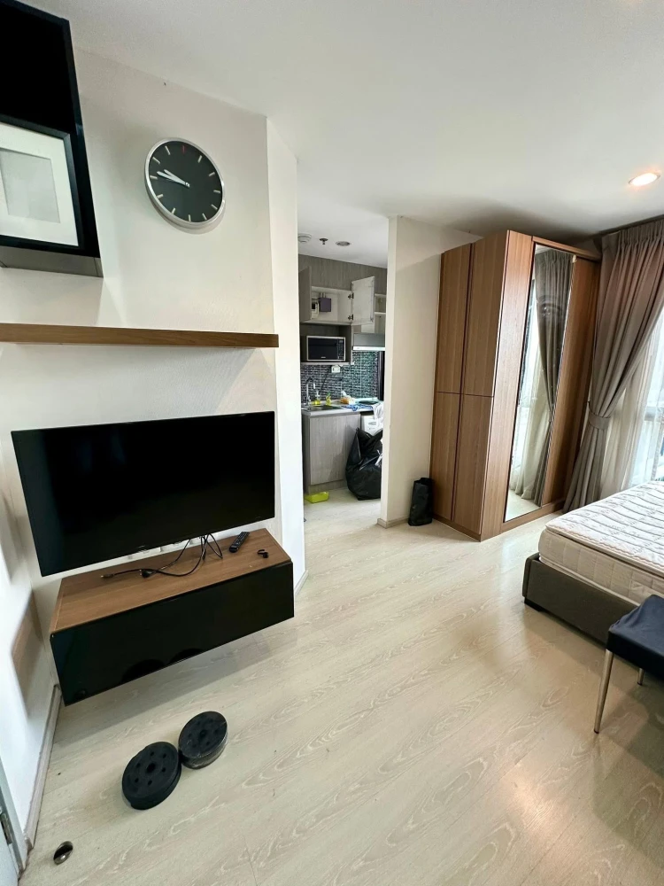 For rent Ideo Sathorn- Thapra ห้องมุมวิวดีตกแต่งสวยมาก เฟอร์แน่นๆเลยจ้า พร้อมอยู่สุดๆ รีบจองเลยน๊า
