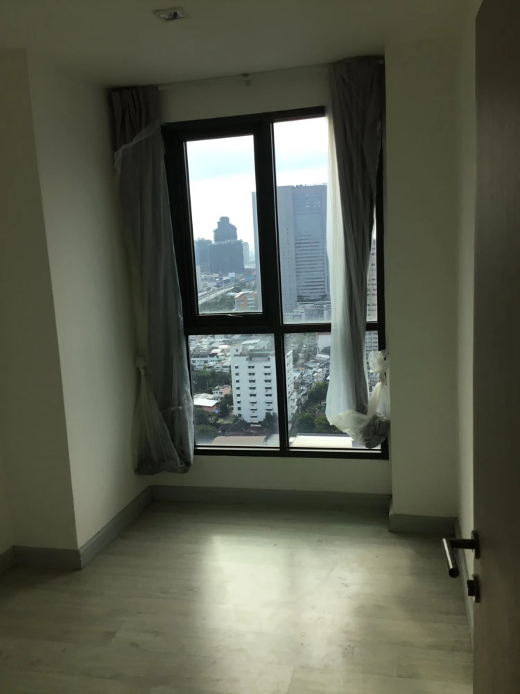 For rent Ideo Sathorn-Taksin ห้องเปล่า มาพร้อมพื้นที่ใช้สอยจุใจ สายแต่งห้องไม่ควรพลาด