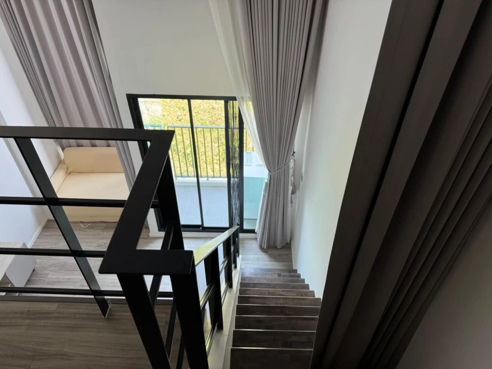 For rent Kave Mutant Salaya, a nice room, complete with furniture and electrical appliances, just drag your bags and move in.