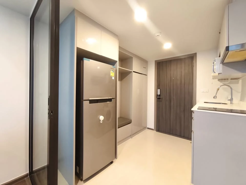 FOR RENT Knightsbridge Space Rama 9 ห้องพร้อมอยู่ เฟอร์ เครื่องใช้ไฟฟ้าครบ รีบมาจับมาจองเลยจ้า อย่าพลาด